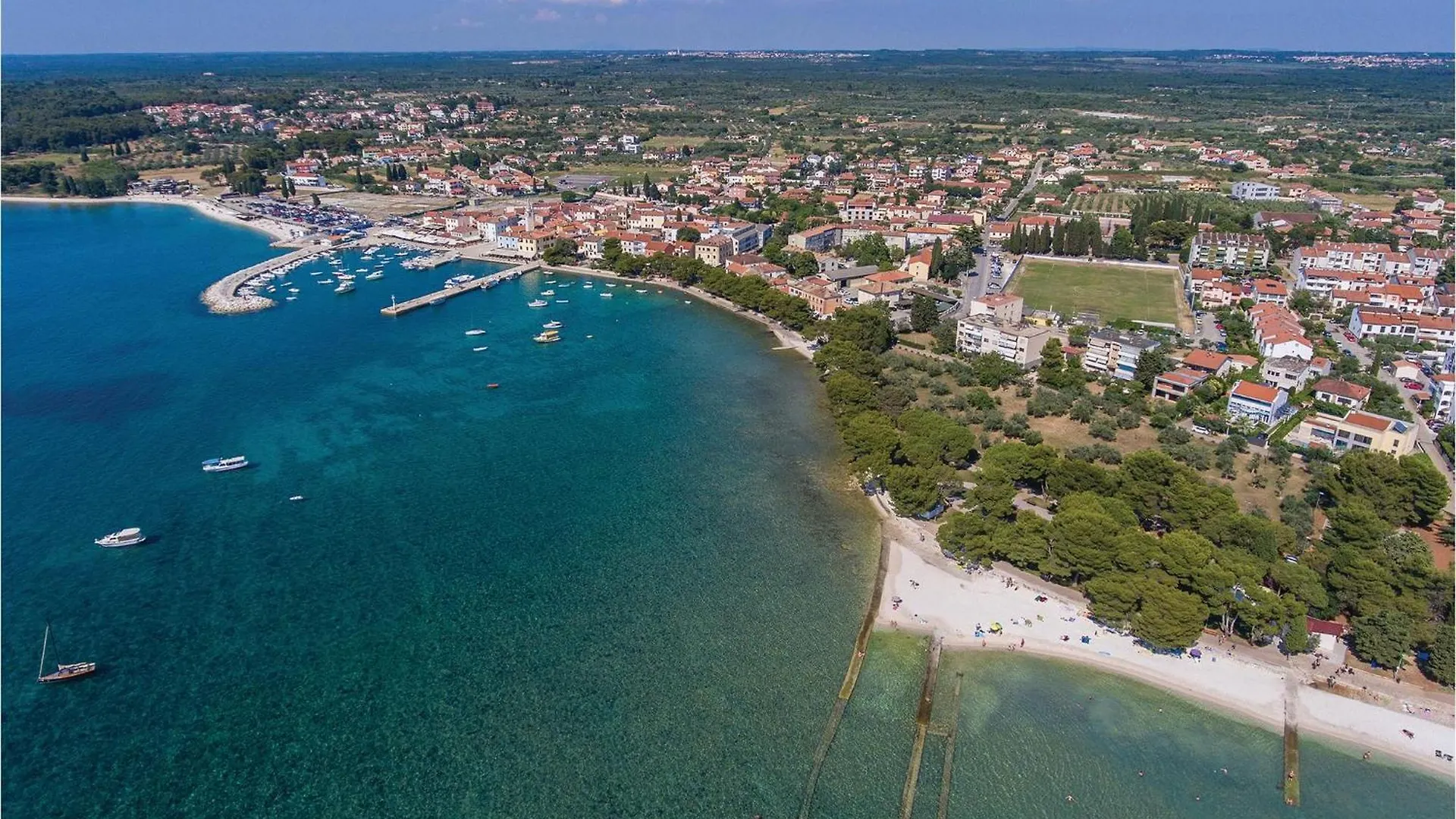 Holiday home Lovely Home In Valbandon With Kitchen Croatia
